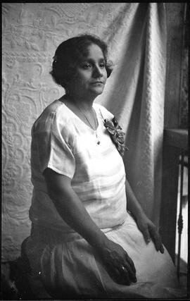 Retrato de Lola Romero en Guayaquil.