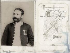 Tarjeta de visita del Estudio Benjamin Rivadeneira (Quito), retrato de François Ambrogi.