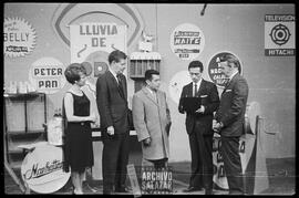 Estudio de programa de televisión "Lluvia de Oro".