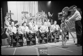Orquesta Frank Sinatra Junior en presentación en canal 6 TV.