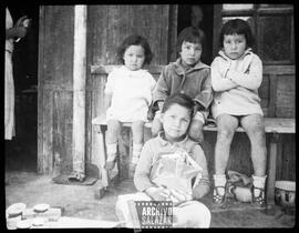 Alicia, Lupe, Pepa y Paco Salazar en Chiriyacu.