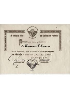 Diploma de agradecimiento a Francisco Salazar Cortez del Sindicato Unico de Choferes del Pinchincha por su colaboración con la Nueva Casa del Chofer en Quito.