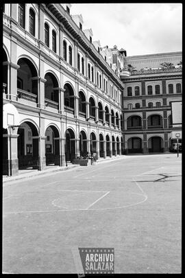 Patio del Colegio "La Salle".